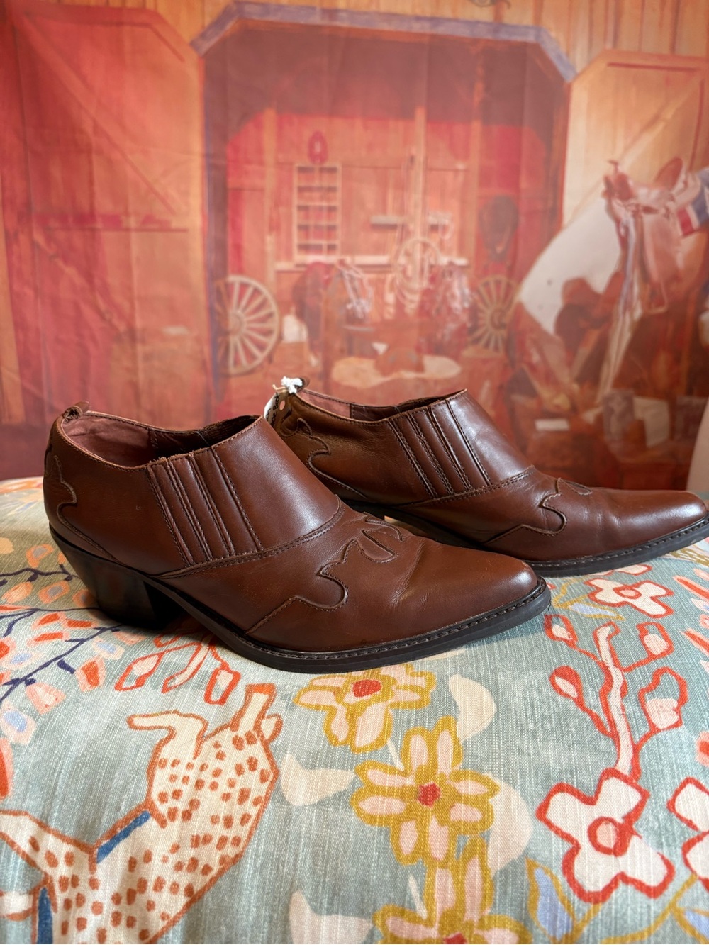 Vintage Greenwich Village Brown Western Ankle Booties Size 8